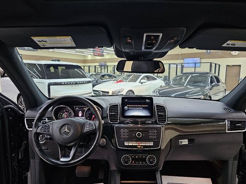 Used 2018 Mercedes-Benz GLE 350 w/ Premium 1 Package image 29