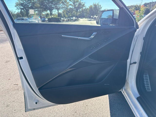 Used 2024 Kia Niro Wave w/ Wave Preserve Package FWD image 11
