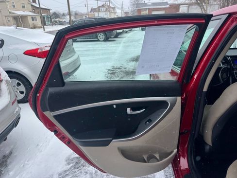 Used 2013 Hyundai Elantra GT w/ Touch & Go Pkg image 13