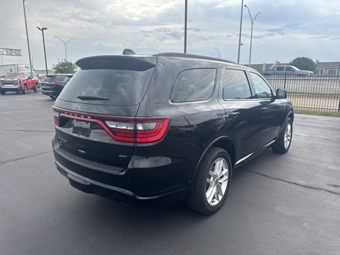 Used 2024 Dodge Durango GT image 3