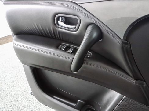 Used 2023 Nissan Armada SV RWD image 22