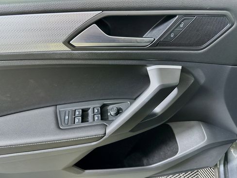 Used 2024 Volkswagen Tiguan S image 15