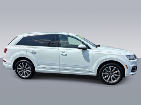 Used 2017 Audi Q7 3.0T Premium Plus AWD/4WD image 2