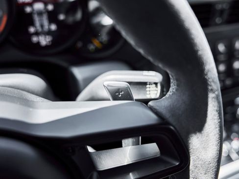 Used 2018 Porsche 911 GT3 RWD image 49
