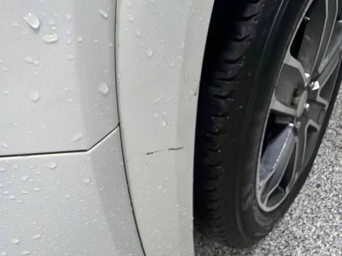 Used 2017 GMC Acadia Denali FWD image 33