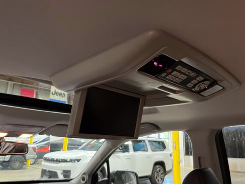 Used 2017 Honda Pilot EX-L image 13