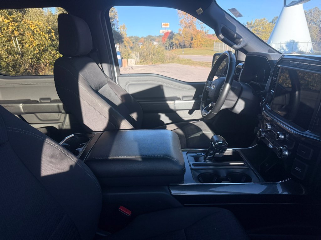 Used 2022 Ford F150 XLT w/ Equipment Group 302A High AWD/4WD image 8