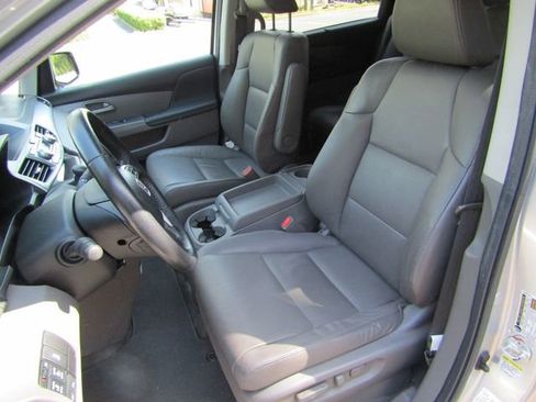 Used 2011 Honda Odyssey Touring image 14