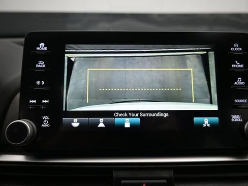 Used 2019 Honda Accord EX image 18