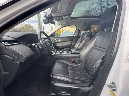 Used 2018 Land Rover Range Rover Velar S image 12