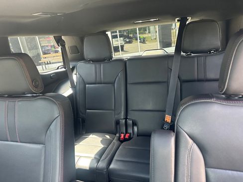 Used 2021 Chevrolet Tahoe RST w/ Luxury Package AWD/4WD image 22