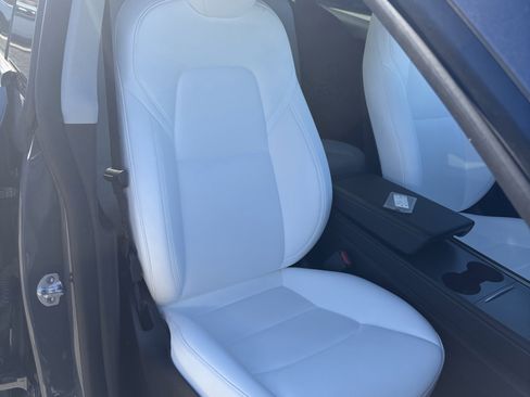 Used 2023 Tesla Model Y Long Range image 14