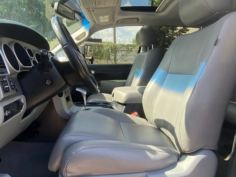 Used 2011 Toyota Tundra Limited w/ Memory Pkg RWD image 13