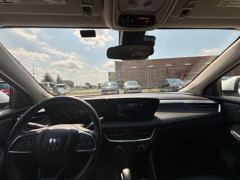 Used 2024 Buick Encore GX Sport Touring FWD image 30