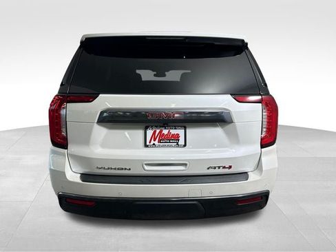 Used 2024 GMC Yukon AT4 w/ Technology Package AWD/4WD image 6