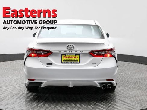 Used 2023 Toyota Camry SE image 6