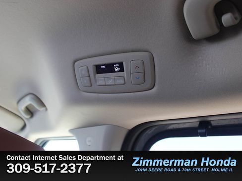 Used 2024 Kia Carnival SX FWD image 10