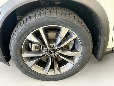 Used 2023 INFINITI QX60 Luxe w/ Cargo Package AWD/4WD image 11