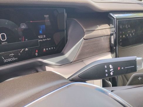 Used 2024 GMC Acadia Denali FWD image 21