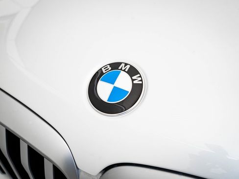 New 2026 BMW X5 xDrive40i w/ Climate Comfort Package image 3