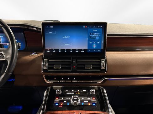 Used 2022 Lincoln Navigator Reserve image 29