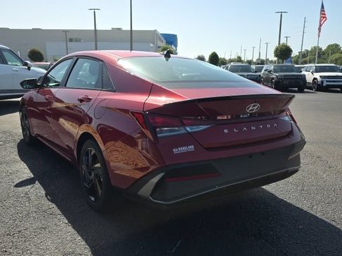 Certified 2026 Hyundai Elantra Sport w/ Cargo Package FWD image 3