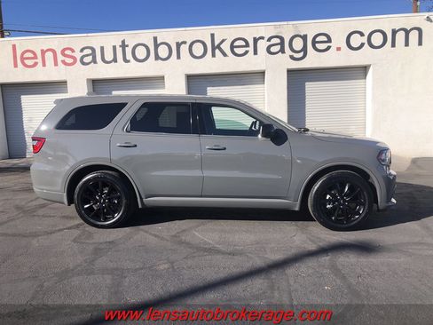 Used 2019 Dodge Durango SXT image 1