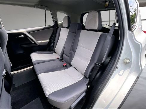 Used 2015 Toyota RAV4 XLE FWD image 26