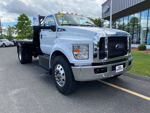 Used 2026 Ford F650 2WD Regular Cab Super Duty image 3
