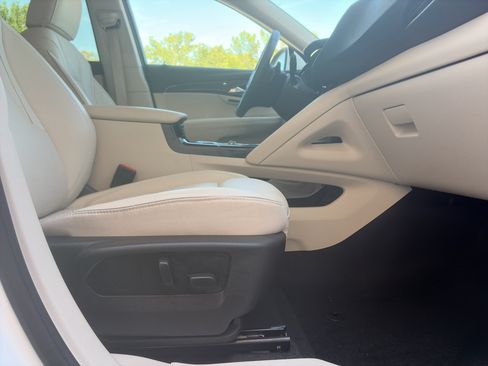 Used 2023 Buick Envision Essence AWD/4WD image 22