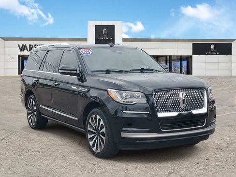 Used 2024 Lincoln Navigator Reserve AWD/4WD image 1