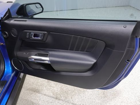 Used 2017 Ford Mustang GT Premium RWD image 21