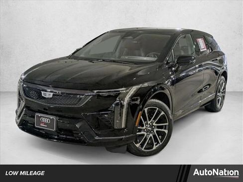 Used 2025 Cadillac Optiq Sport 1 AWD/4WD image 1