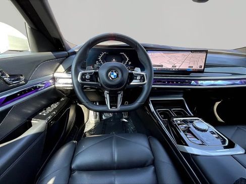 Used 2023 BMW 740i w/ Parking Assistance Package RWD image 10