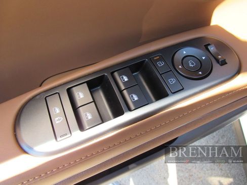 Used 2026 Hyundai Palisade Calligraphy FWD image 13
