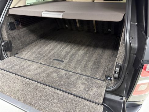 Used 2019 Land Rover Range Rover HSE image 40