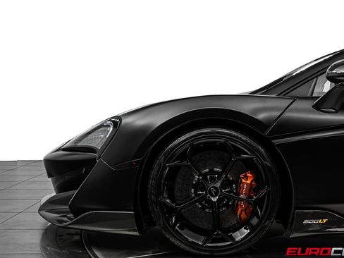 Used 2019 McLaren 600LT RWD image 17