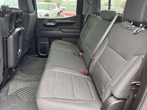 Used 2024 Chevrolet Silverado 1500 LT image 6