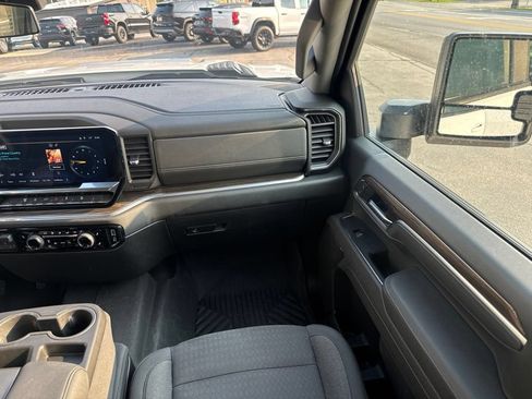 Used 2025 Chevrolet Silverado 2500 LT AWD/4WD image 27