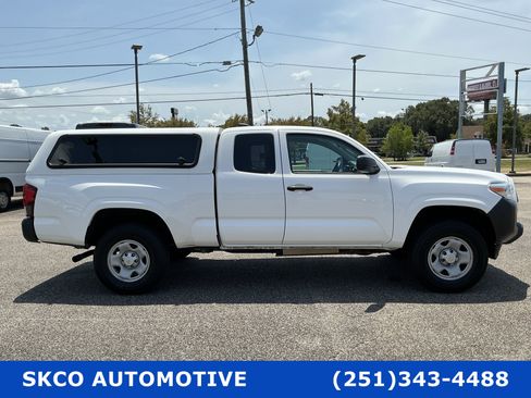Used 2020 Toyota Tacoma SR RWD image 6