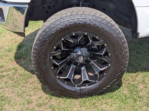 Used 2019 Ford F150 XLT w/ Equipment Group 301A Mid AWD/4WD image 10
