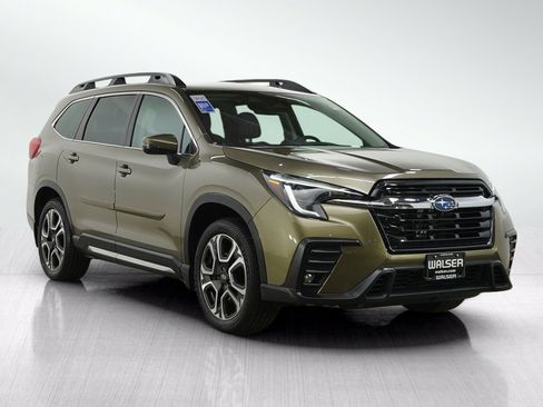 Used 2023 Subaru Ascent Limited AWD/4WD image 7