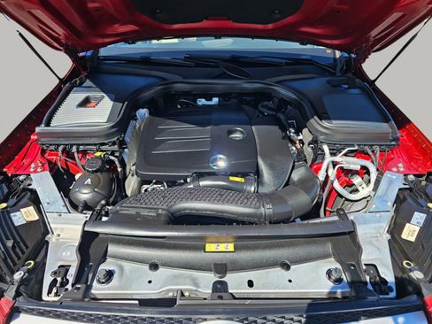 Used 2021 Mercedes-Benz GLC 300 4MATIC image 20