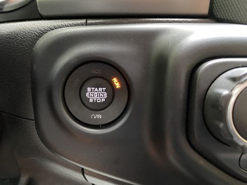 Used 2021 Jeep Gladiator Sport AWD/4WD image 28
