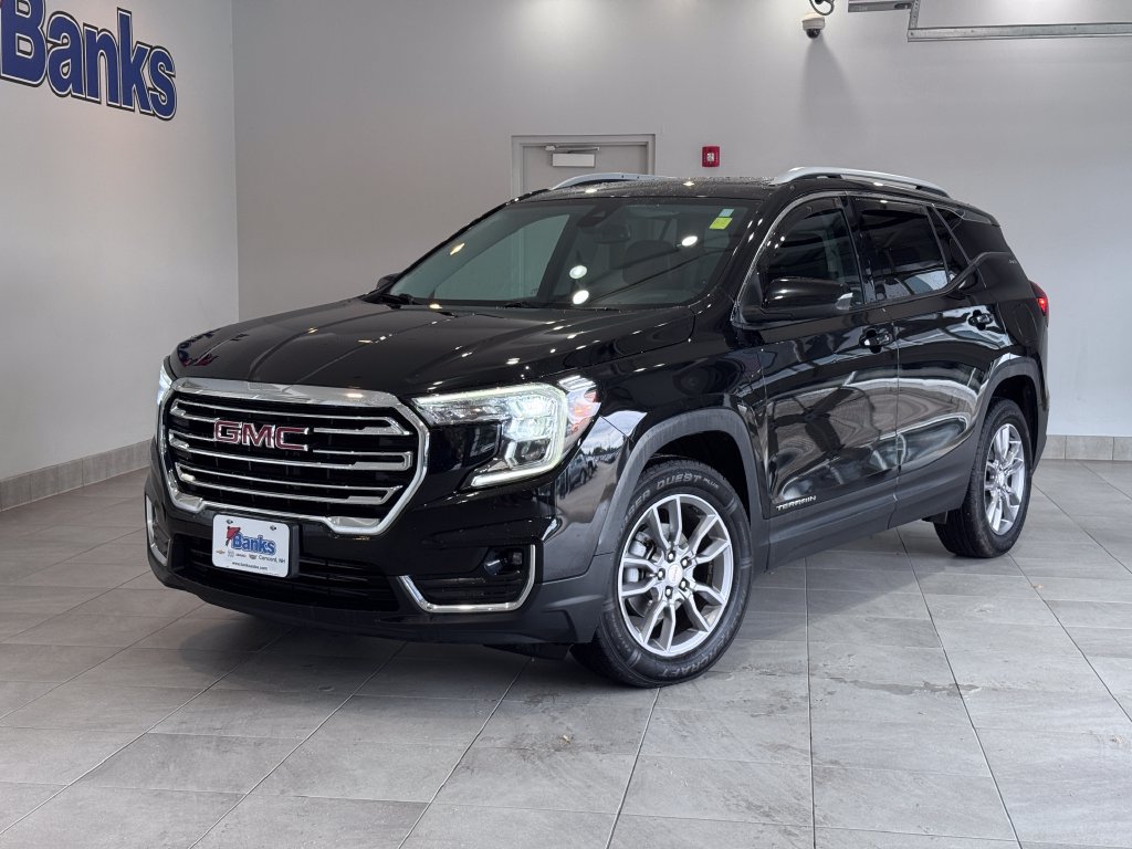 Certified 2022 GMC Terrain SLT AWD/4WD image 2