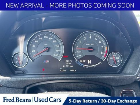 Used 2017 BMW M3 RWD image 23