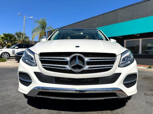 Used 2018 Mercedes-Benz GLE 350 4MATIC image 2