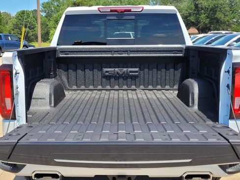 New 2026 GMC Sierra 1500 Denali w/ Denali Reserve Package AWD/4WD image 9