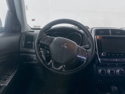 Used 2023 Mitsubishi Outlander Sport SE image 18