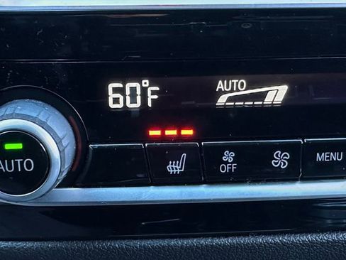 Used 2019 BMW 540i w/ Convenience Package image 27